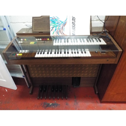 230 - Yamaha Electone home organ. Working order with manuals etc.