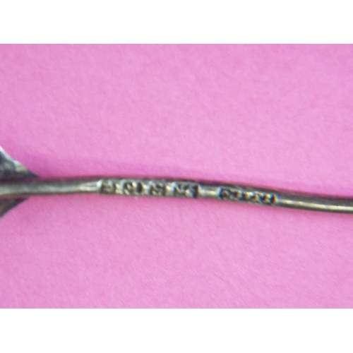 282 - Hallmarked silver spoon in the Japanese fashion with a fan to handle tip. Libertys of London 1893.  ... 