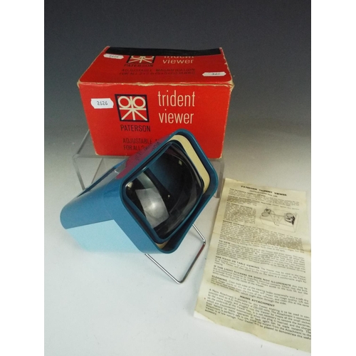 368 - Paterson Triden slide viewer for 2 x 2 inches slides. Battery or mains operated (no mains cable pres... 