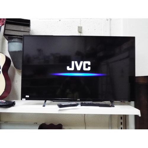 591 - JVC 40 inch widescreen colour TV with remote