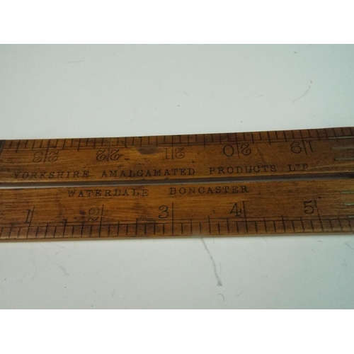 296 - Interesting Bricklayer's or engineer's Angle gauge with spirit level and brass joints and fittings.