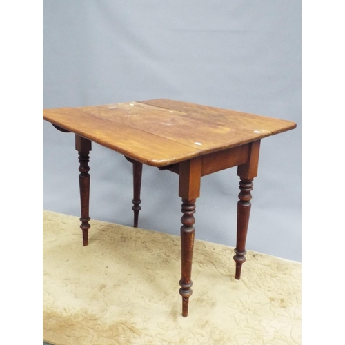 393 - Early 20th Century mahogany drop leaf table. Standing on turned legs with exellent colour. H:29 x W:... 