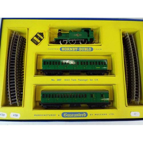 37 - Hornby Dublo 20006 0-6-0- tank goods train. Unused condtion. Original boz.