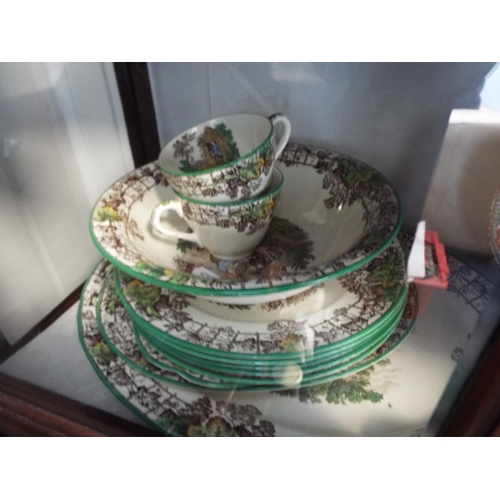 169 - 45 pieces of Spode dinnerware in the Byron pattern. See photographs.