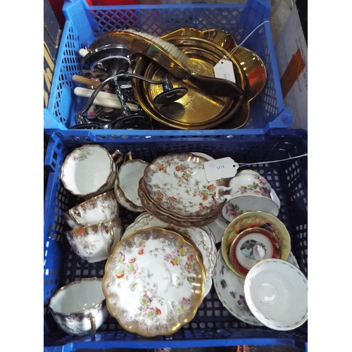 1113 - Tray of Vintage china cups and saucers, plus a tray of cutlery and brassware.