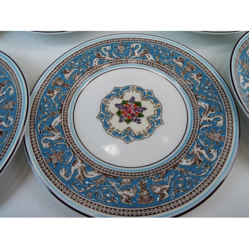 254 - Stunning Wedgwood teaset in the Florentine Pattern W2714 approx 40 pieces in flawless condition.