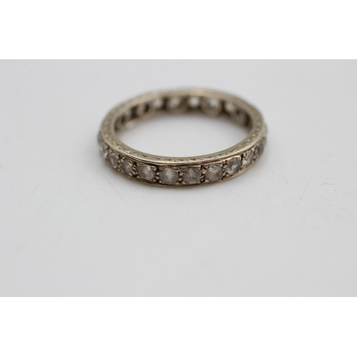 266 - 9ct White Gold Vintage Gemstone Eternity Ring (3.1g)     7201
