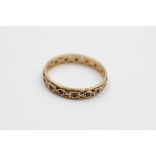 295 - 9ct Gold Vintage Garnet Eternity Ring (1.6g)     5376