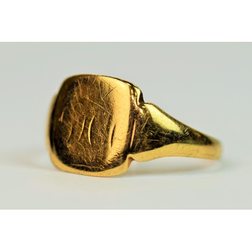 333 - Large 9ct Yellow Gold Signet Ring. Finger size T-5     2.3g