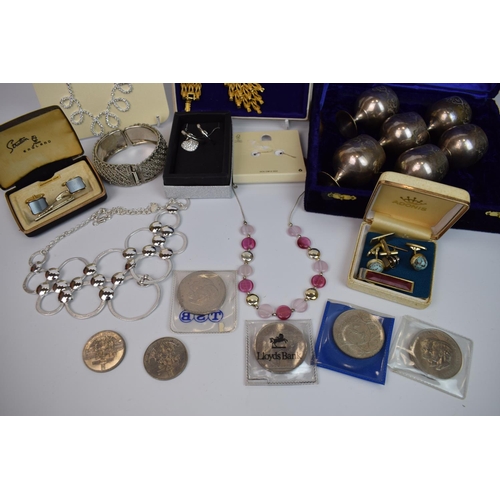 390 - Mixed lot to include costume, silver plated items, UK crowns etc , see photos