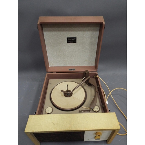 655 - A Monarch vintage record player working condition unknown and it requires a plug.