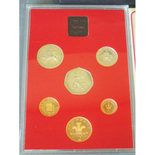 144 - 2 Royal Mint proof sets The coinage of Great Britain and Northern Ireleand 1980 & 1981 (4)