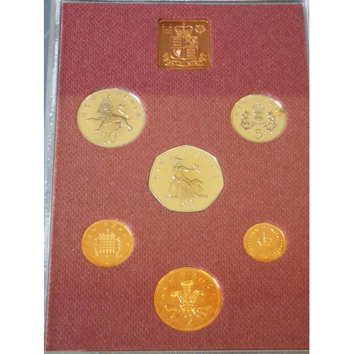 160 - 2 Royal mint proof sets decimal coinage collection of Great Britain and Northern Ireland 1978 & 1979... 