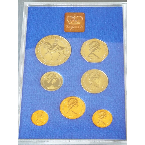 162 - 2 Royal mint proof sets decimal coinage collection of Great Britain and Northern Ireland 1977 & 1979... 
