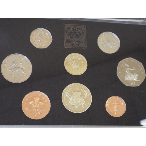 167 - 2 Royal mint proof sets United Kingdom coin collection 1985 & 1986 (1)