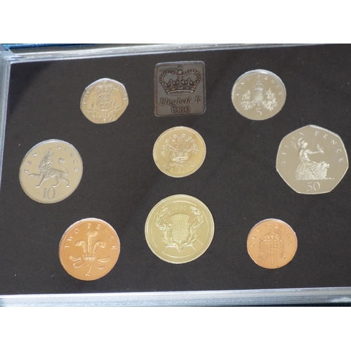 169 - 2 Royal mint proof sets United Kingdom coin collection 1986 & 1987 (1)