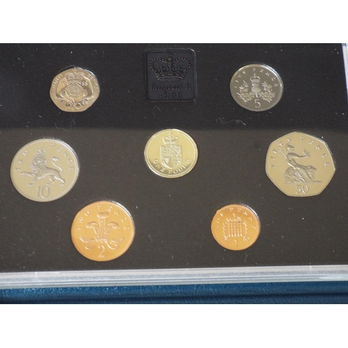 172 - 2 Royal mint proof sets United Kingdom coin collection 1988 & 1989 (1)