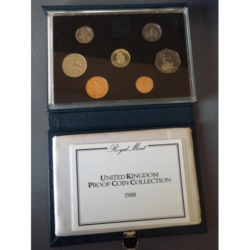 174 - 2 Royal mint proof sets United Kingdom coin collection 1988 & 1989 (1)