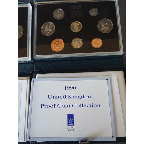 175 - 2 Royal mint proof sets United Kingdom coin collection 1989 & 1990 (1)