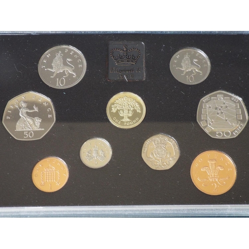 178 - 2 Royal mint proof sets United Kingdom coin collection 1991 & 1992 (1)