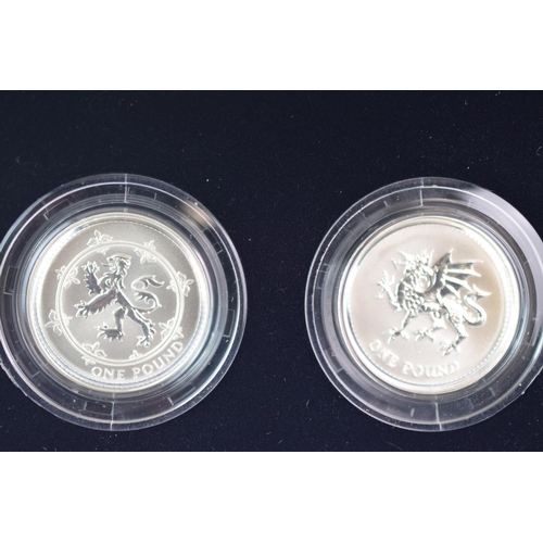 123 - Royal Mint Silver proof Millienium 2000 One Pound, Two Coin set. Cased with COA (S82)   See photos.