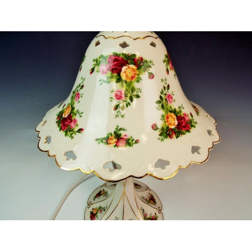 29 - Rare Royal Albert Old Country Roses table lamp.