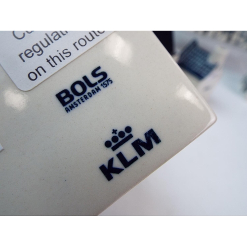 35 - 10 KLM Bols blue & white delft .