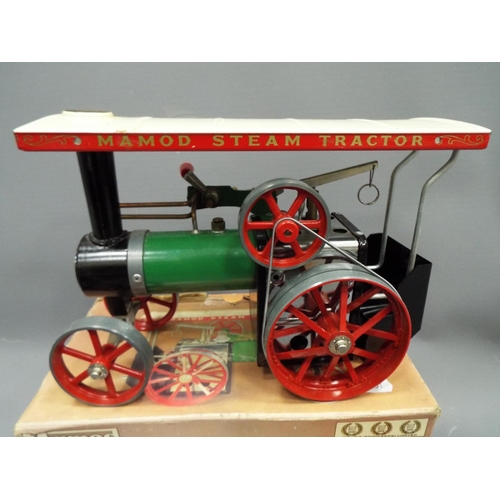 441 - Mamod Steam Tractor which appears to be complete but with original but slightly tatty box. Model num... 