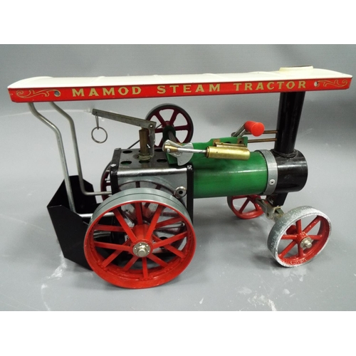 441 - Mamod Steam Tractor which appears to be complete but with original but slightly tatty box. Model num... 