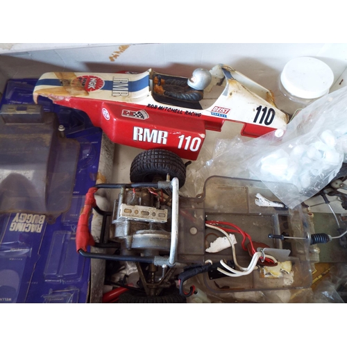 475 - 1:10 Scale model of a car suitable for remote control, used condition, working condition unknown. Sp... 