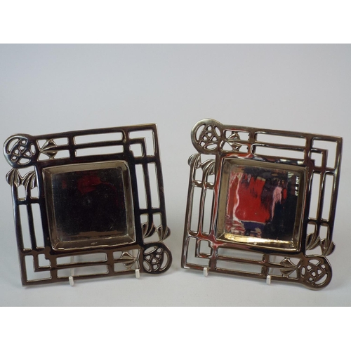 258 - 2 Art deco pin dishes, a crumb tray & brush and some leaf shaped silver plated salts.