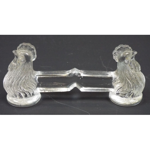 264 - 10 Vintage crystal glass knife rests with chickens on each end.