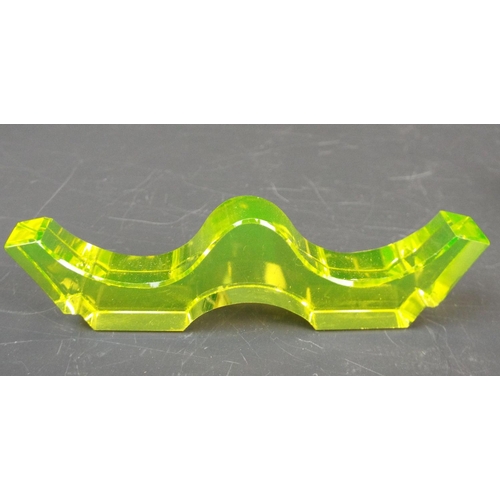 272 - 6 Art deco bridge shape Uranium glass knife rests.