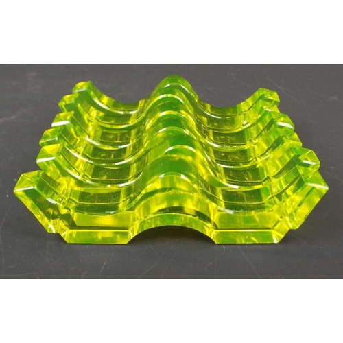 272 - 6 Art deco bridge shape Uranium glass knife rests.