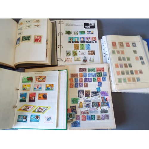 334 - Albums of assorted GB and World stamps. See photos.