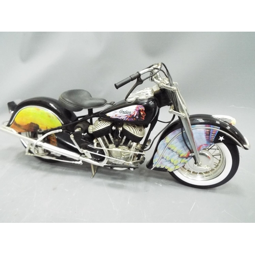 385 - Excellent die cast model of an Indian V Twin Motorcycle with lots of details. Crash bars and headlam... 