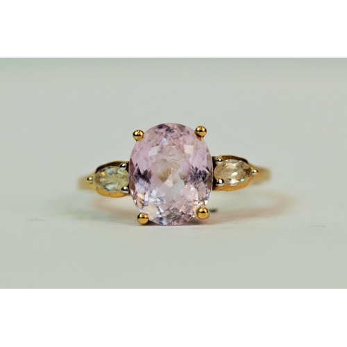 586 - 9ct Yellow Gold ring set with a large oval opaque quartz 12x6mm.  Finger size 'U'   3.5g