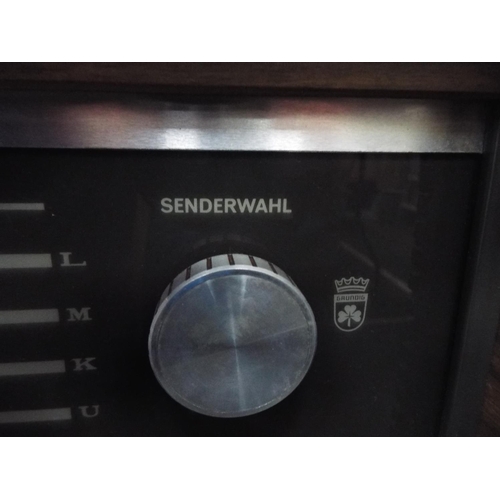 1007 - Vintage 1970's Grundig Senderwahl Radiogram on tapered legs . Working condition unknown. See photo