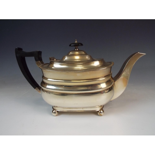 1104 - Sterling silver teapot, hallmarked sheffield 1963 total weight 727g.