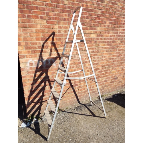 1455 - Pair of meduim sized aluminium step ladders see photo