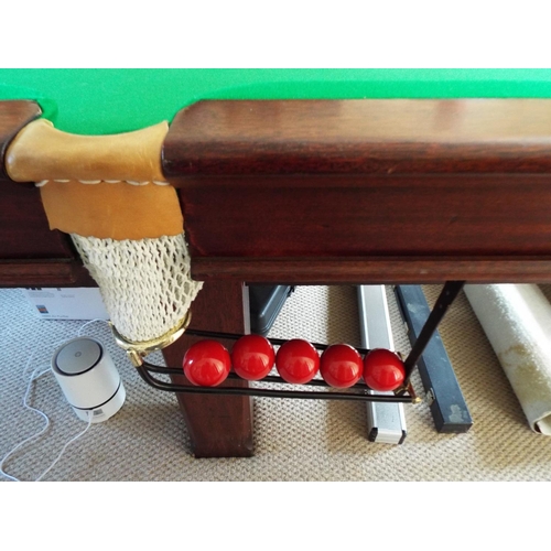 900a - Three quarter size slate bed snooker table in wonderful condition having been looked after by a priv... 