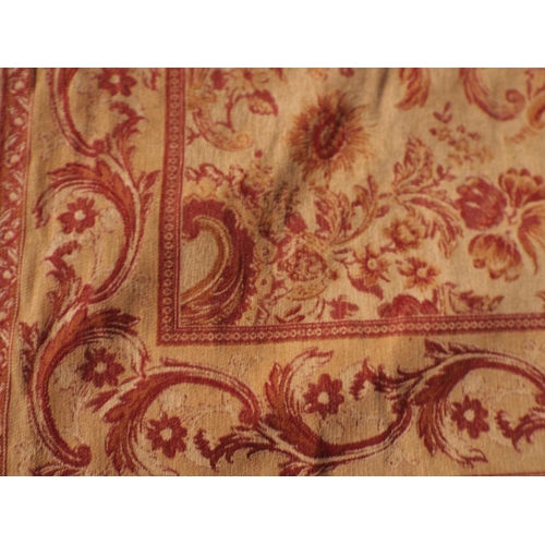 951a - Laura Ashley rug in excellent condition. Measures 91 x 66 inches.. comes with all the original Laura... 