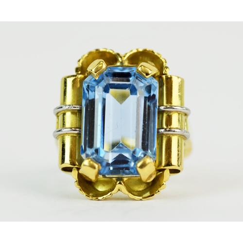 125 - 18ct Yellow Gold Statement Ring set with a Very large and deep coloured Topaz of 17 x 12mm.  Finger ... 