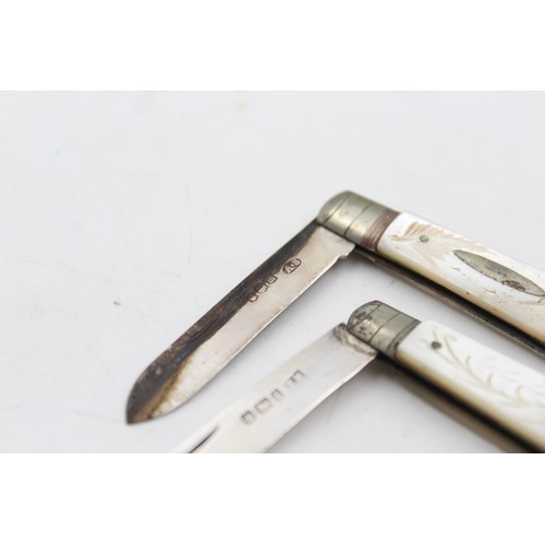 19 - 2 x Antique / Vintage Hallmarked .925 STERLING SILVER Fruit Knives w/ MOP (32g)      In antique / vi... 