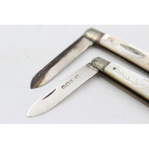 19 - 2 x Antique / Vintage Hallmarked .925 STERLING SILVER Fruit Knives w/ MOP (32g)      In antique / vi... 