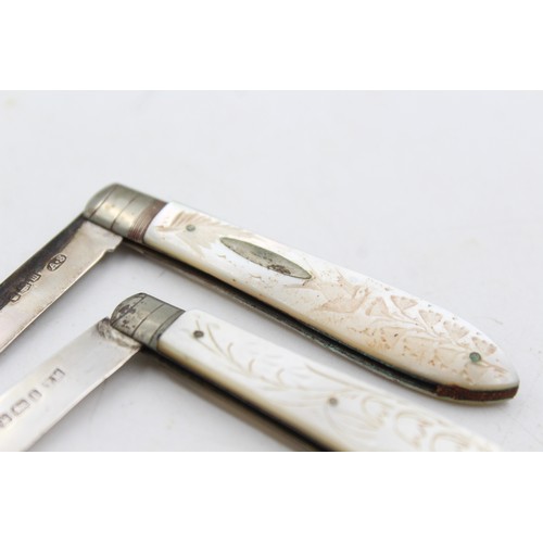 19 - 2 x Antique / Vintage Hallmarked .925 STERLING SILVER Fruit Knives w/ MOP (32g)      In antique / vi... 