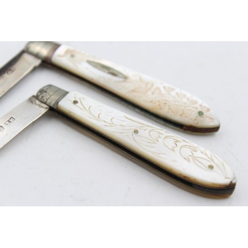 19 - 2 x Antique / Vintage Hallmarked .925 STERLING SILVER Fruit Knives w/ MOP (32g)      In antique / vi... 