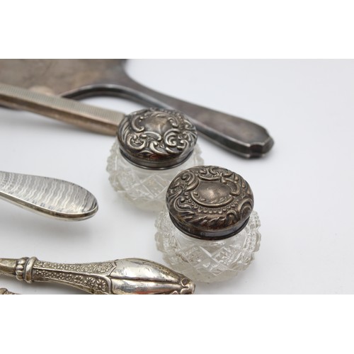 29 - 8 x Antique / Vintage Hallmarked .925 STERLING SILVER Ladies Vanity (691g) Inc Brushes, Handled Tool... 