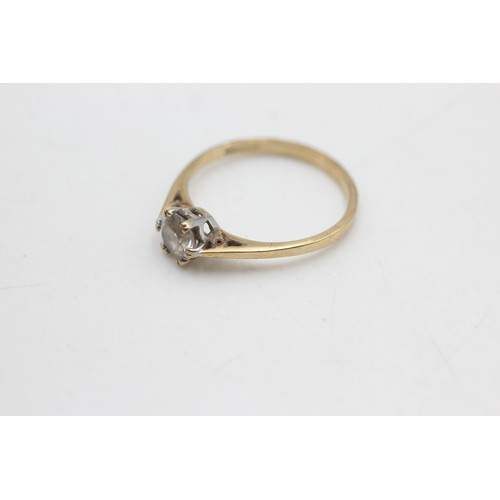 84 - 9ct gold clear gemstone solitaire ring (1.4g)         5794