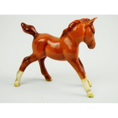 339 - Rare Beswick Chestnut foal, Model no 997.